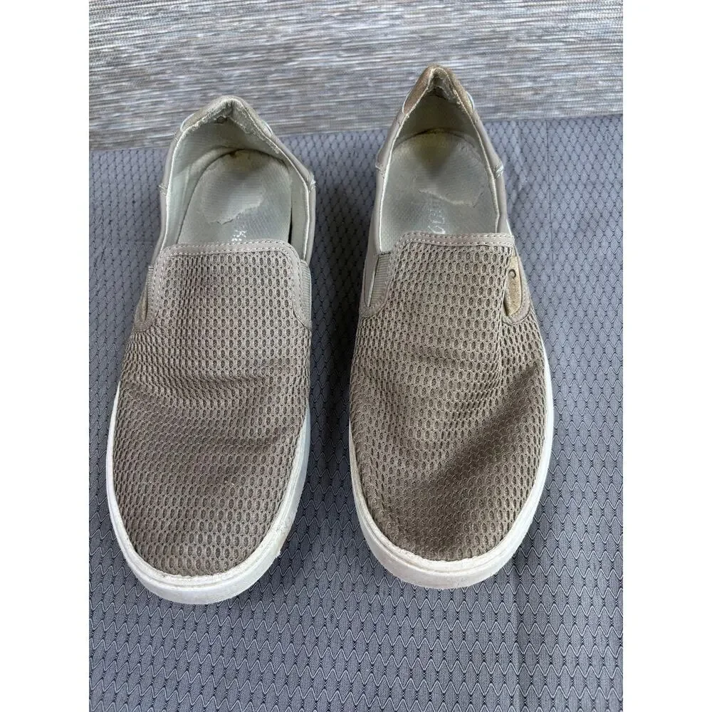 OluKai brand style
